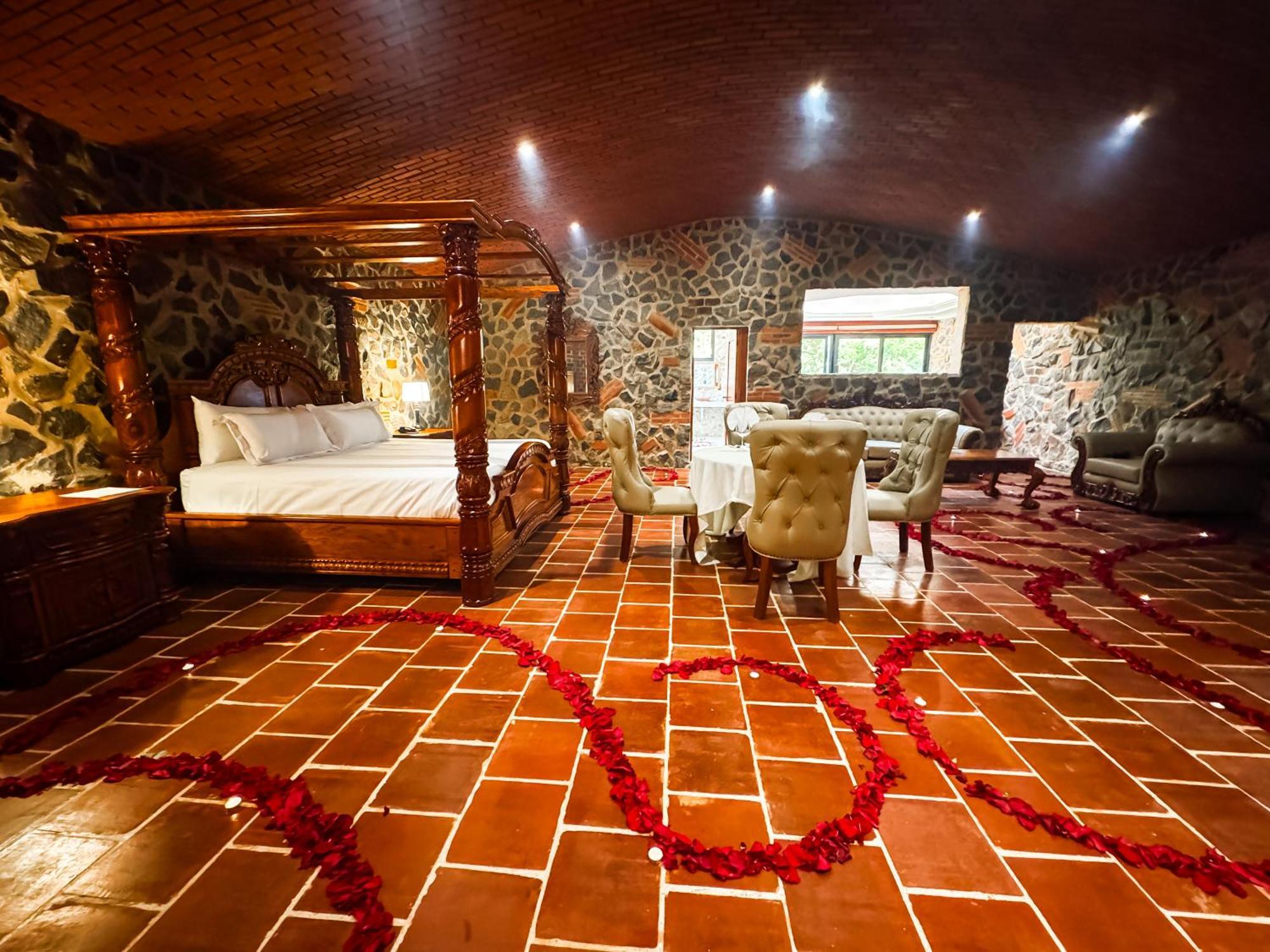 Le Suisse Spa Santa Lucía Milpas Altas Exterior foto